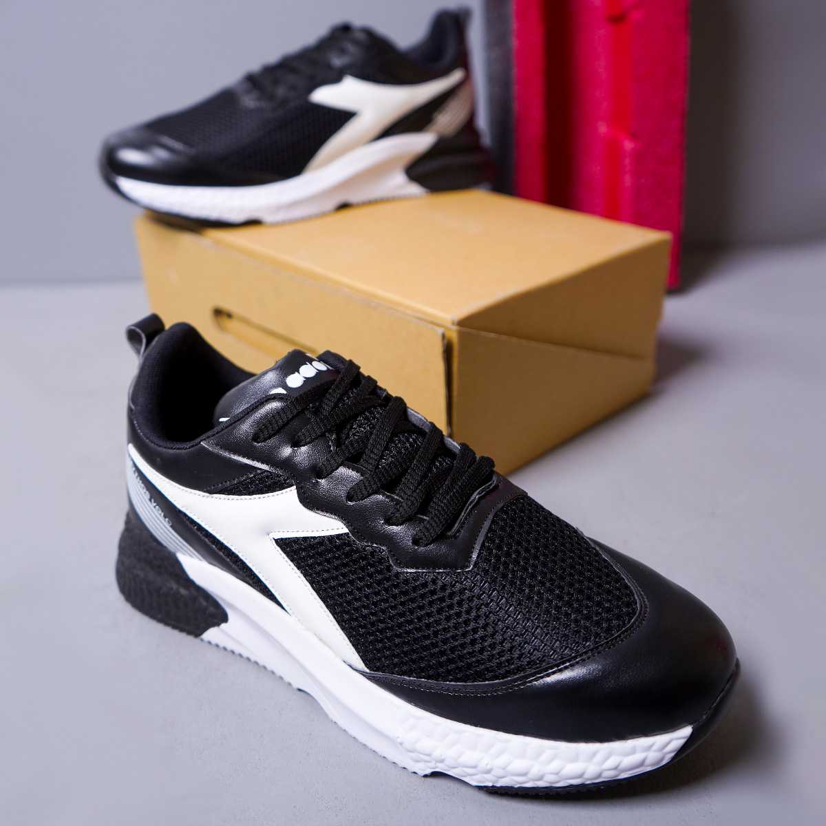 کفش مردانه Diadora مدل S500 رنگ مشکی