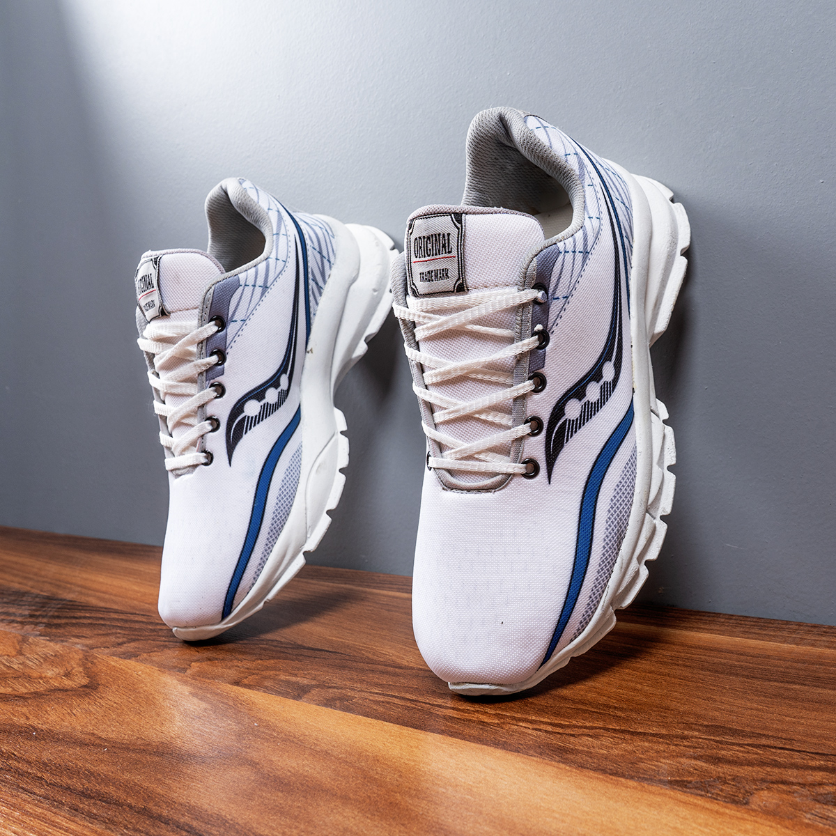 کفش ورزشی ساکونی طوسی آبی مردانه مدل Vipra