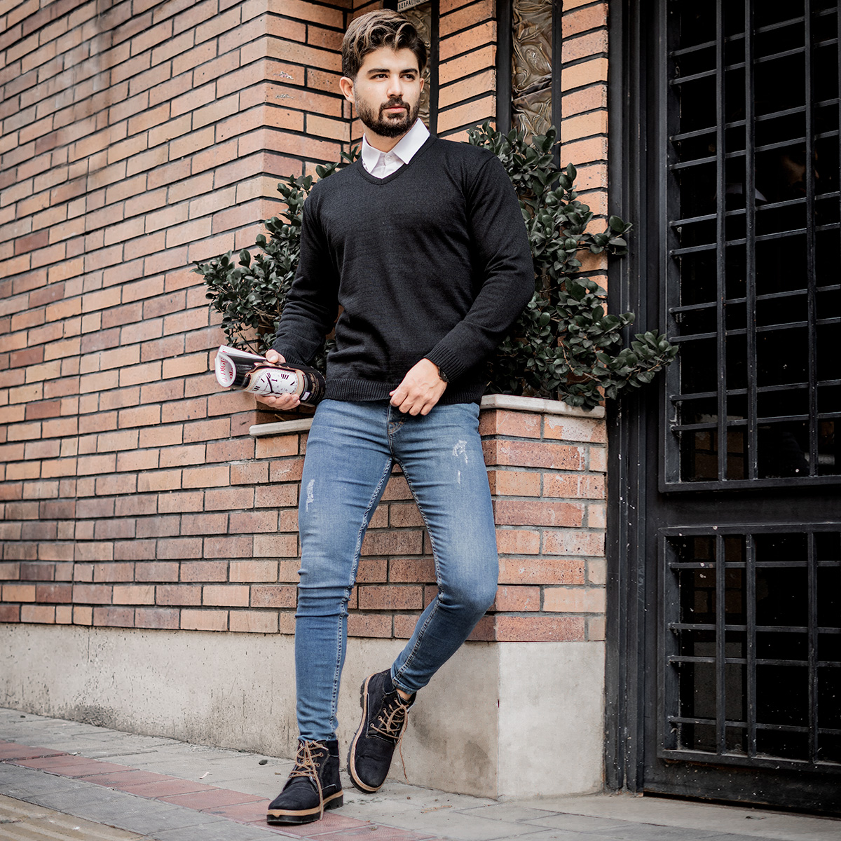 پلیوربافت یقه هفت مشکی مردانه مدل sorosh