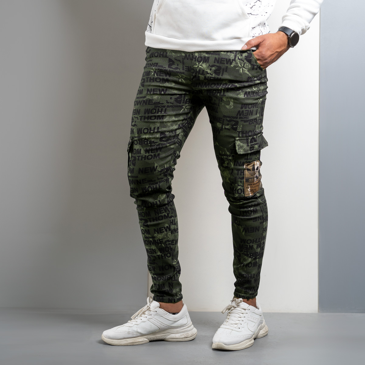 شلوار اسلش طرح نوشته سبز مردانه مدل Wiyan