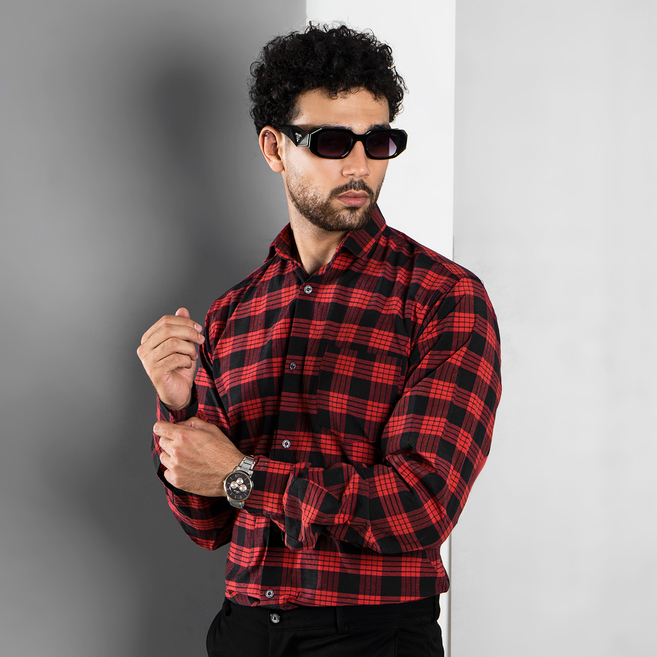 پیراهن چهارخونه مردانه مشکی قرمز مدل amir