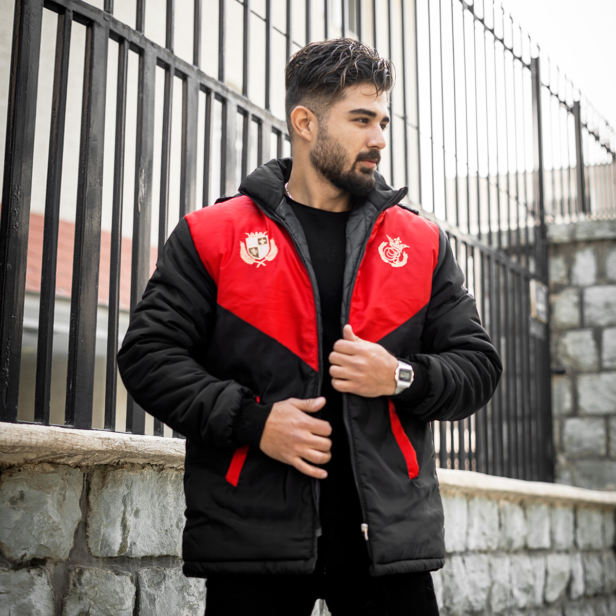 کاپشن مردانه مشکی قرمز مدل Arin