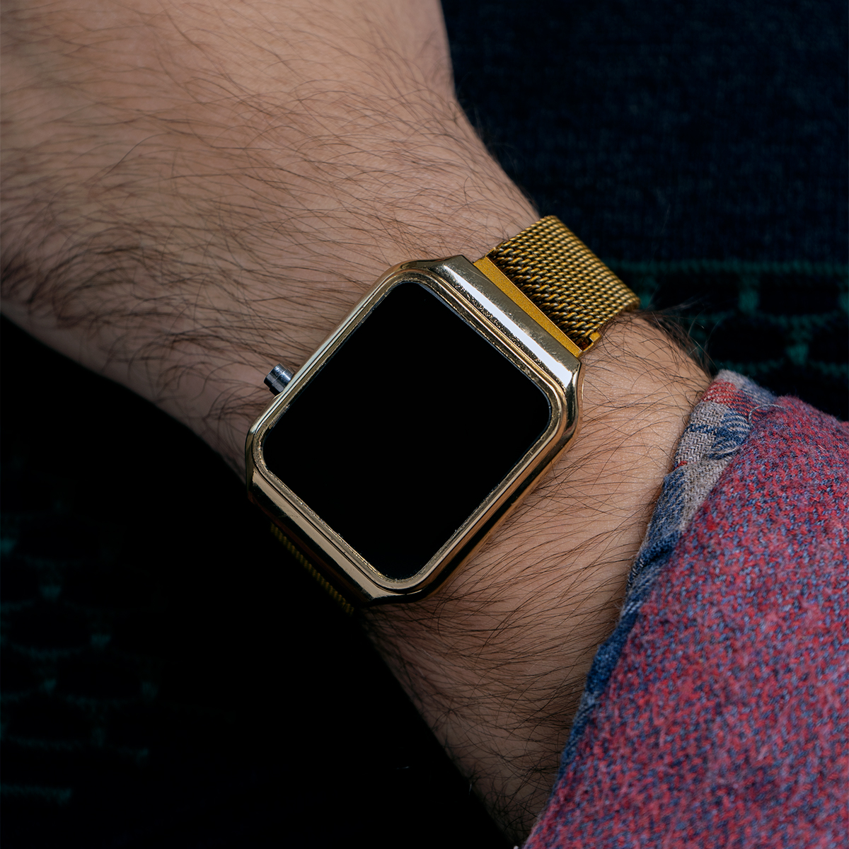 ساعت LED طلایی مدل K99