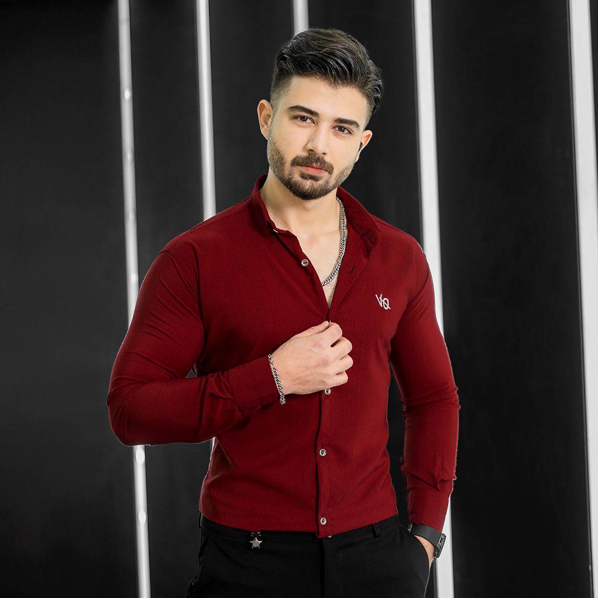 پیراهن مردانه قرمز مدل VQ