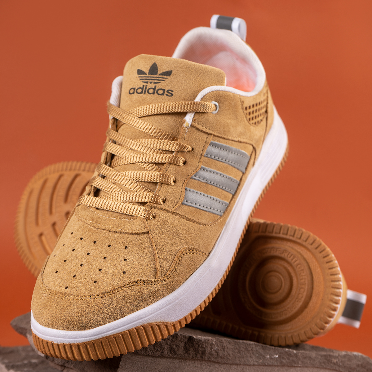 کفش تخت مردانه کرم مدل Tishin