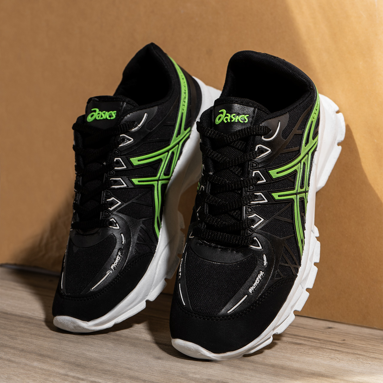 کفش ورزشی Asics مردانه مشکی سبز مدل Kaloni