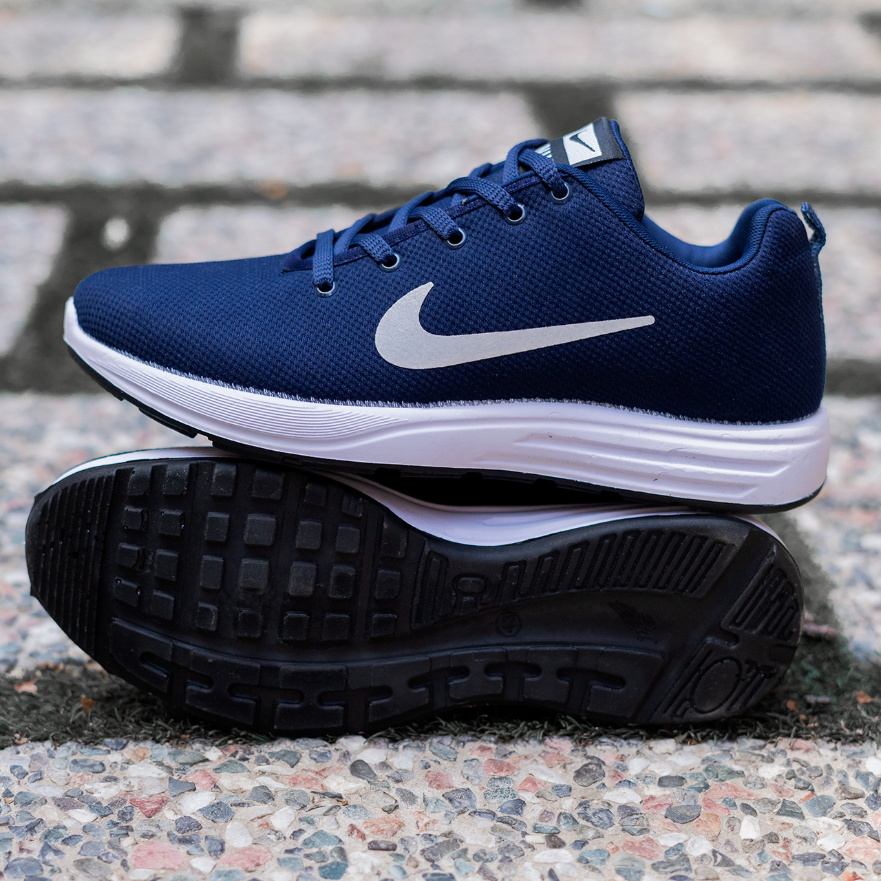 کفش ورزشی مردانه نایک سرمه ای مدلT52