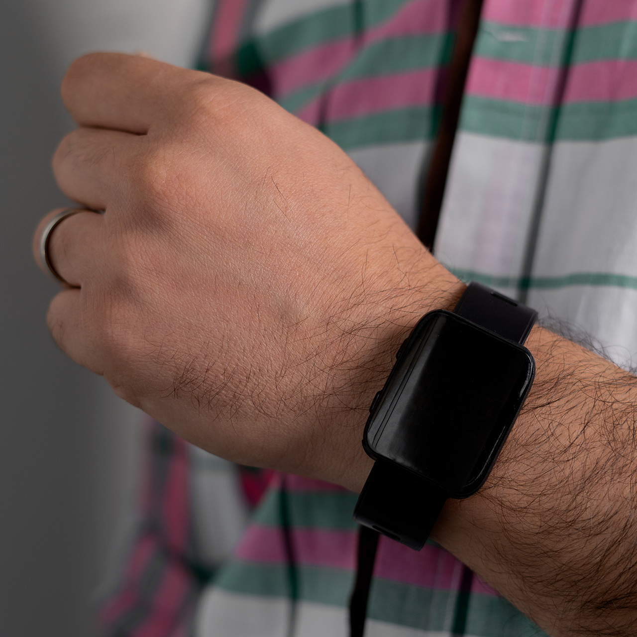 ساعتLED مشکی مدل W330