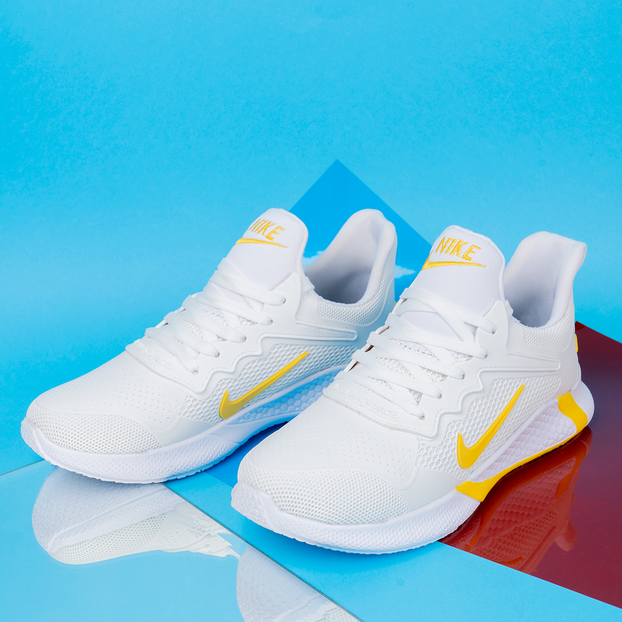 کفش ورزشی نایک مردانه سفید زرد مدل Alpha