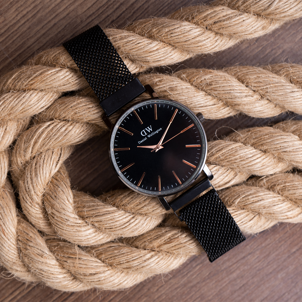 ساعت مچی مردانه مشکی مدل DW11