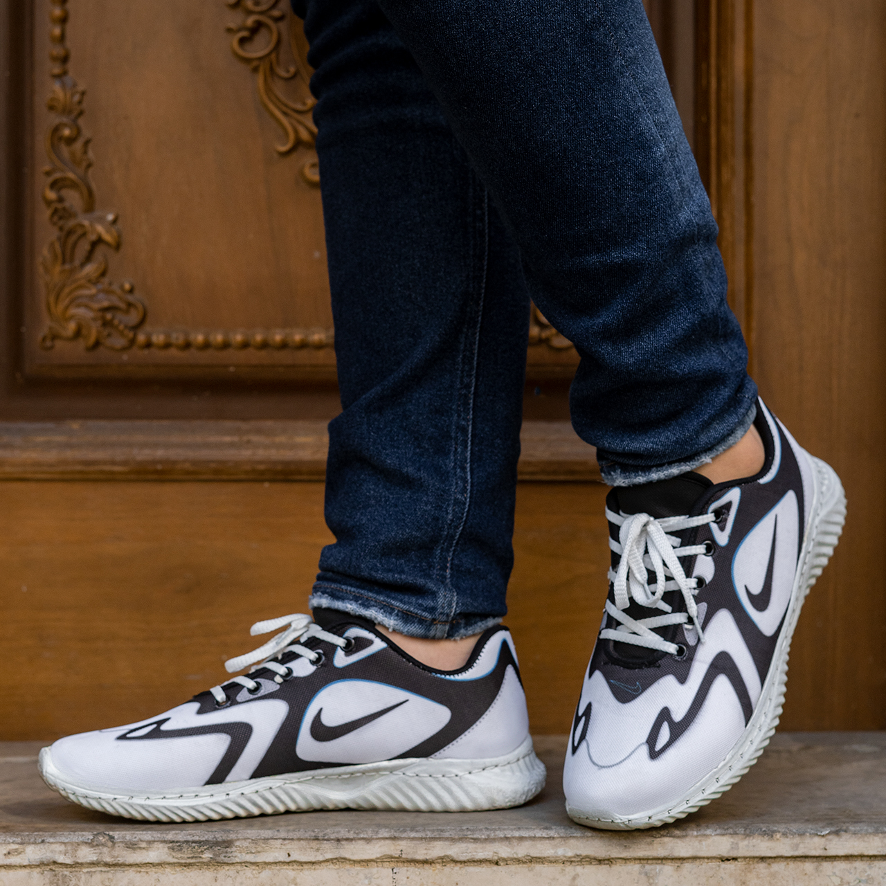 کفش ورزشی سفید مشکی مردانه (T) مدل Bevis