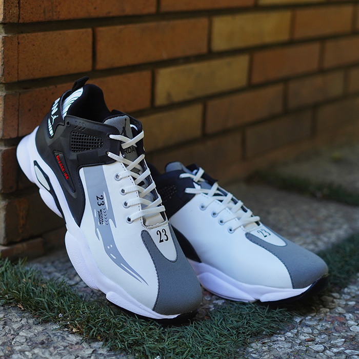 کفش ورزشی مردانه jordan سفید طوسی مدل 23