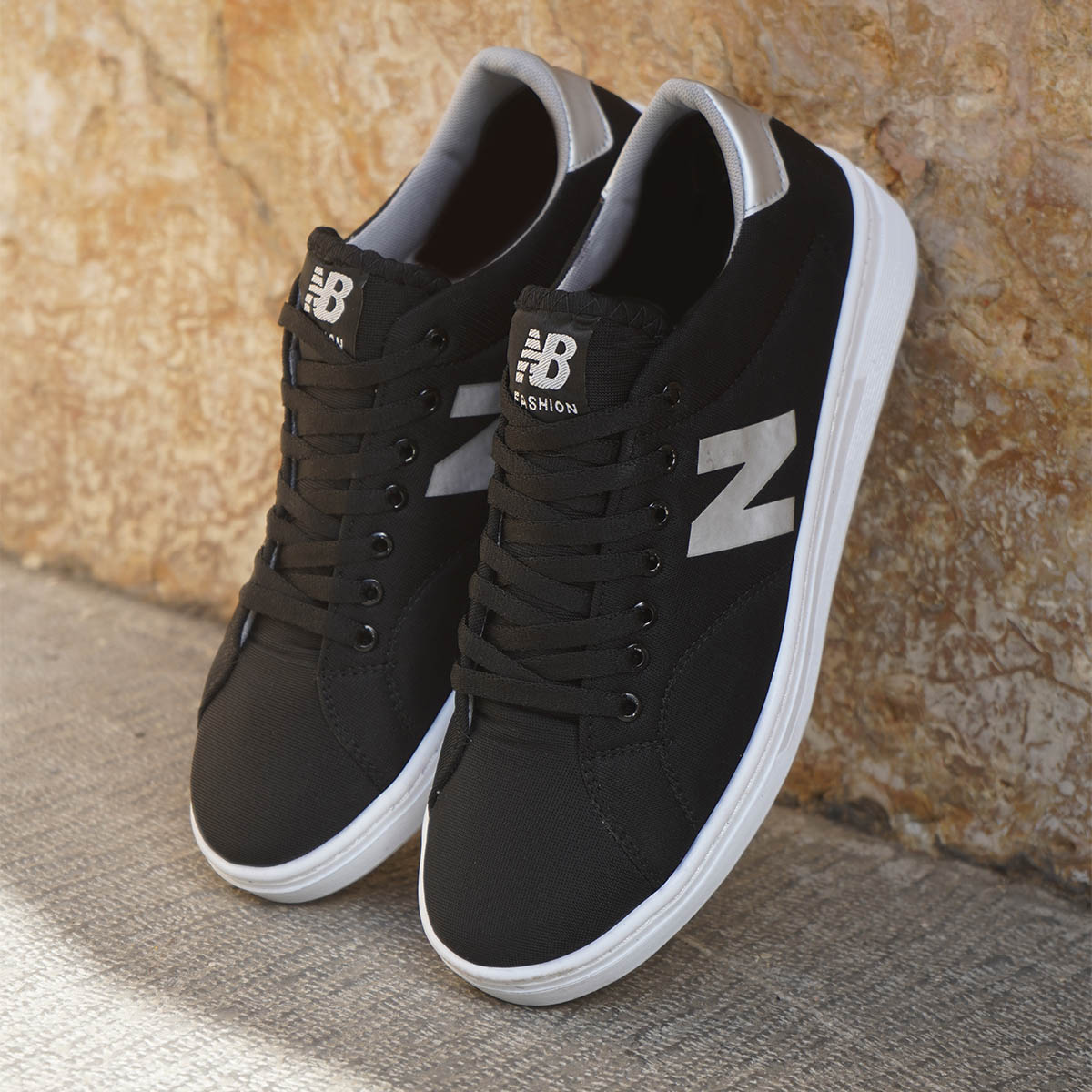 کفش نیوبالانس مردانه مشکی مدل Nami