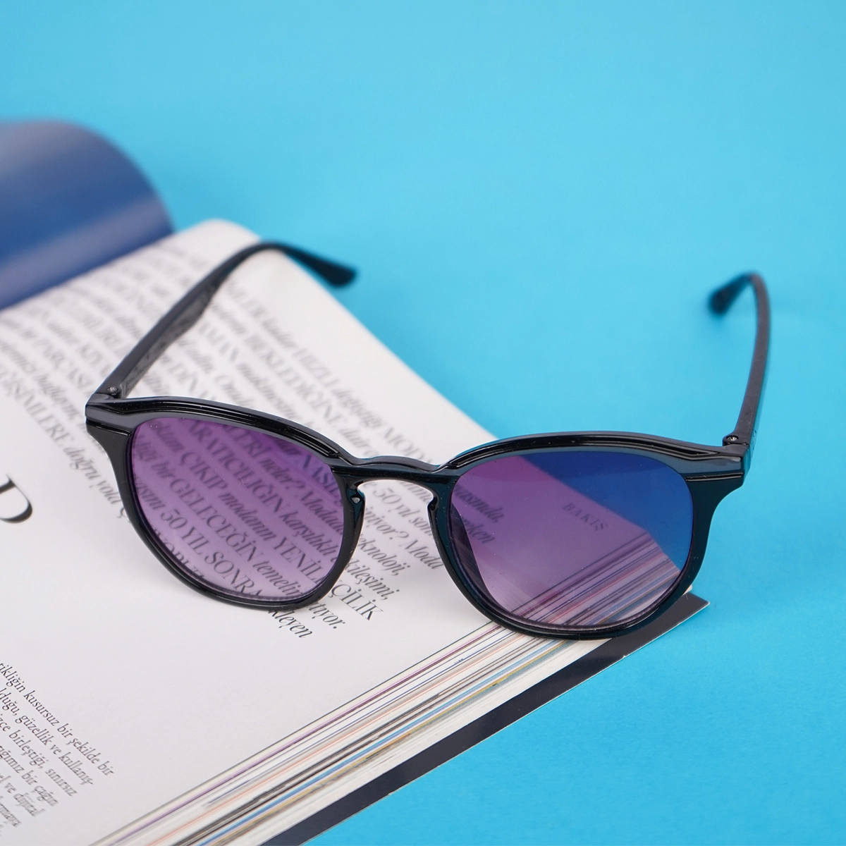 عینک آفتابی مشکی بنفش rumanah مدل rk80
