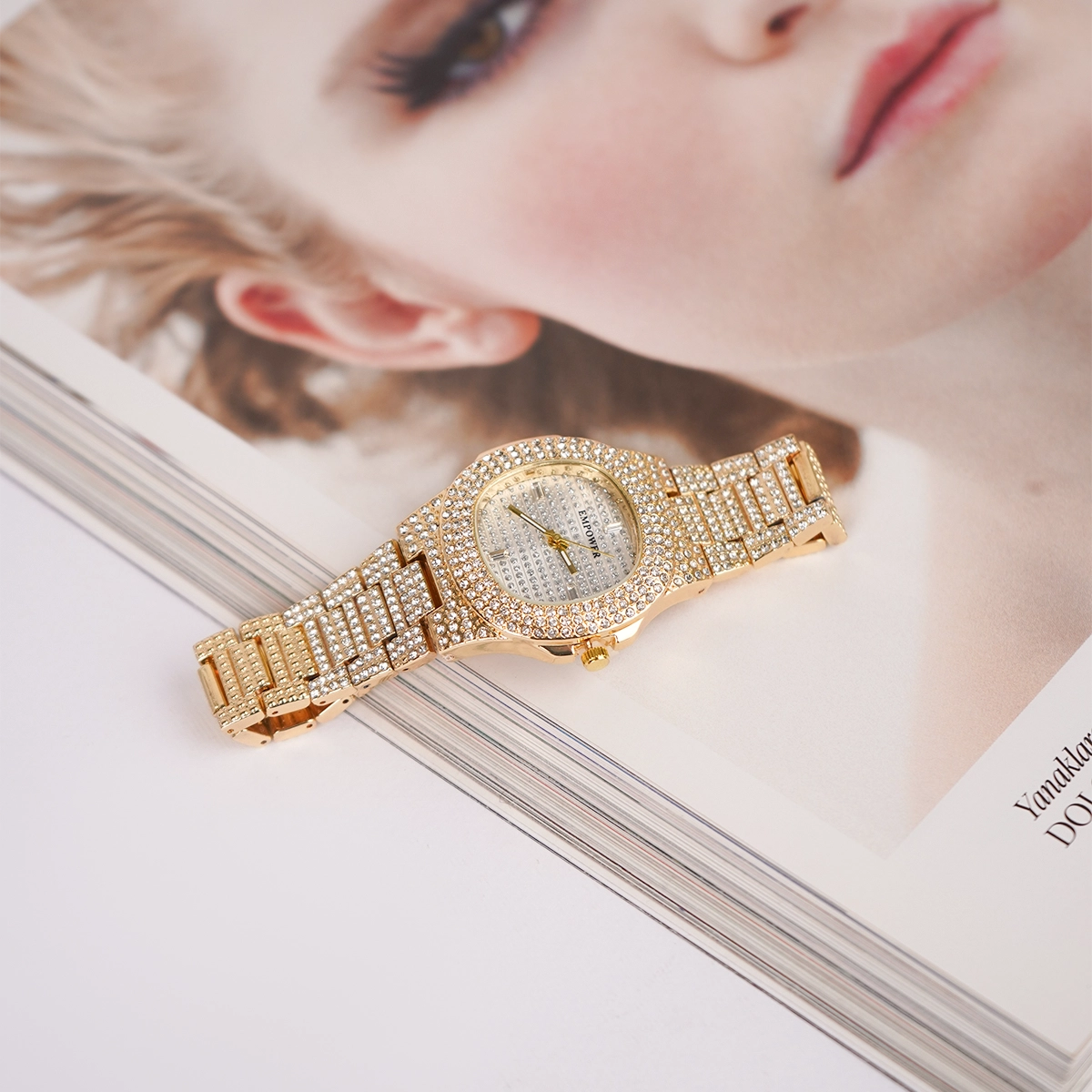 ساعت نگین دار زنانه مدل Empower