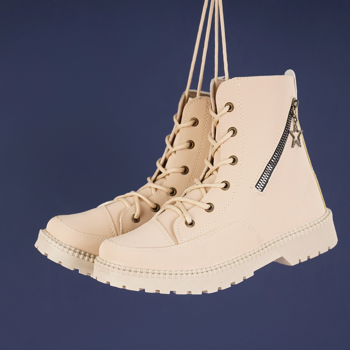 نیم بوت دخترانه کرم مدل shiva