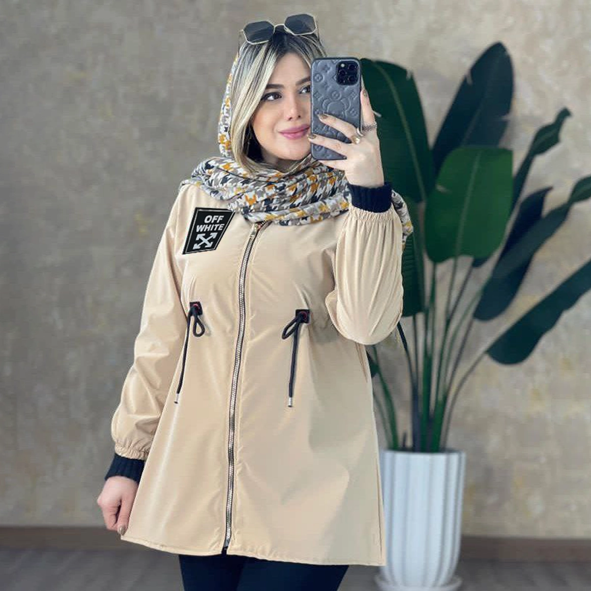 بارونی سلیکونی سفید زنانه مدل Avina