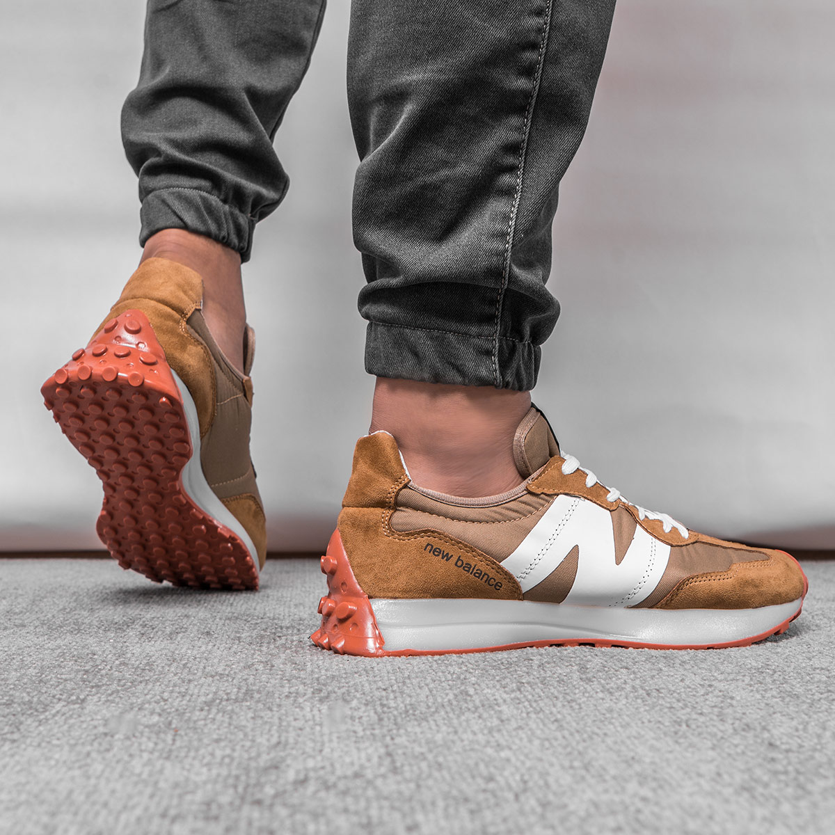 کفش ورزشی مردانه قهوه ای New Balance مدل Kanava