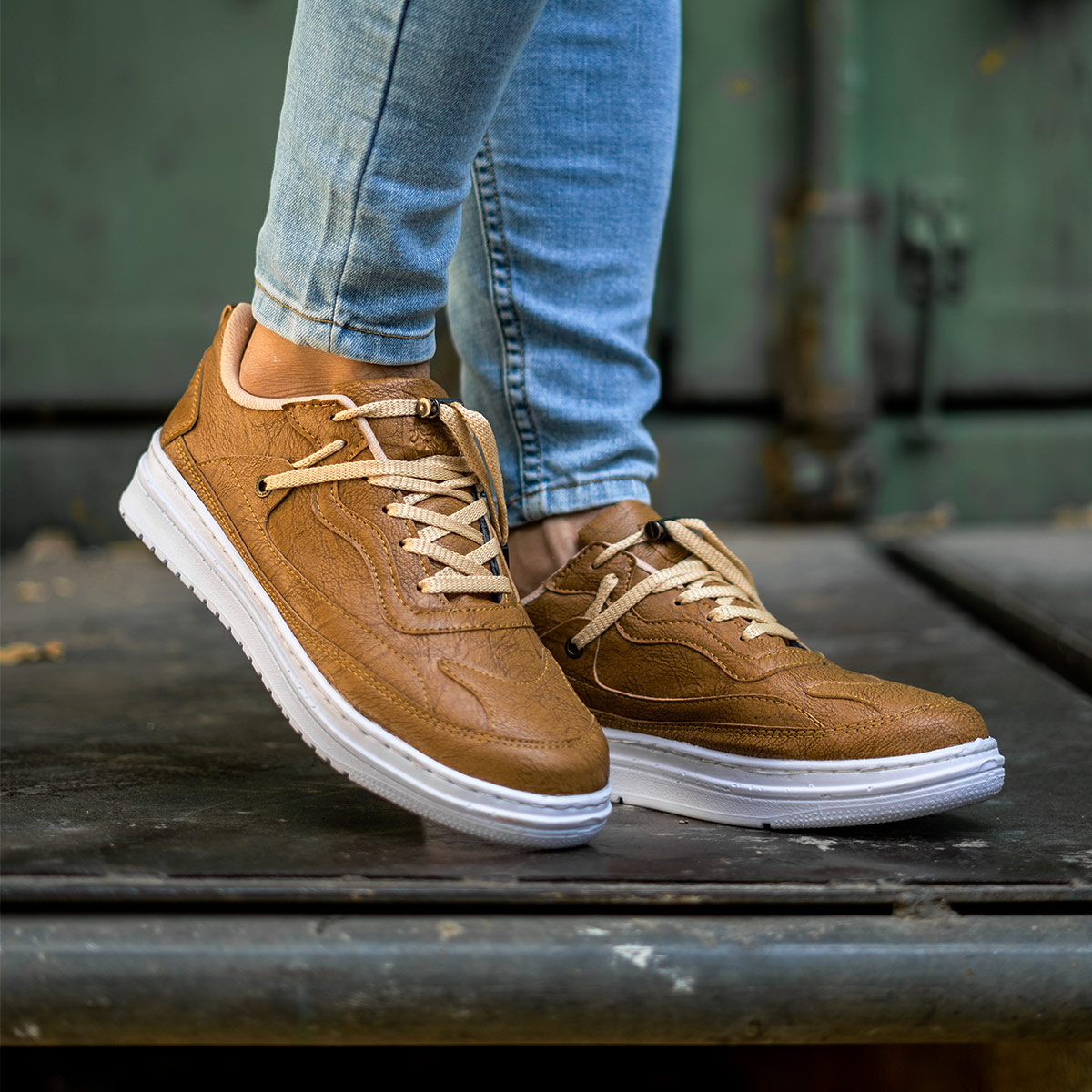 کفش سوگو مردانه خردلی مدل java