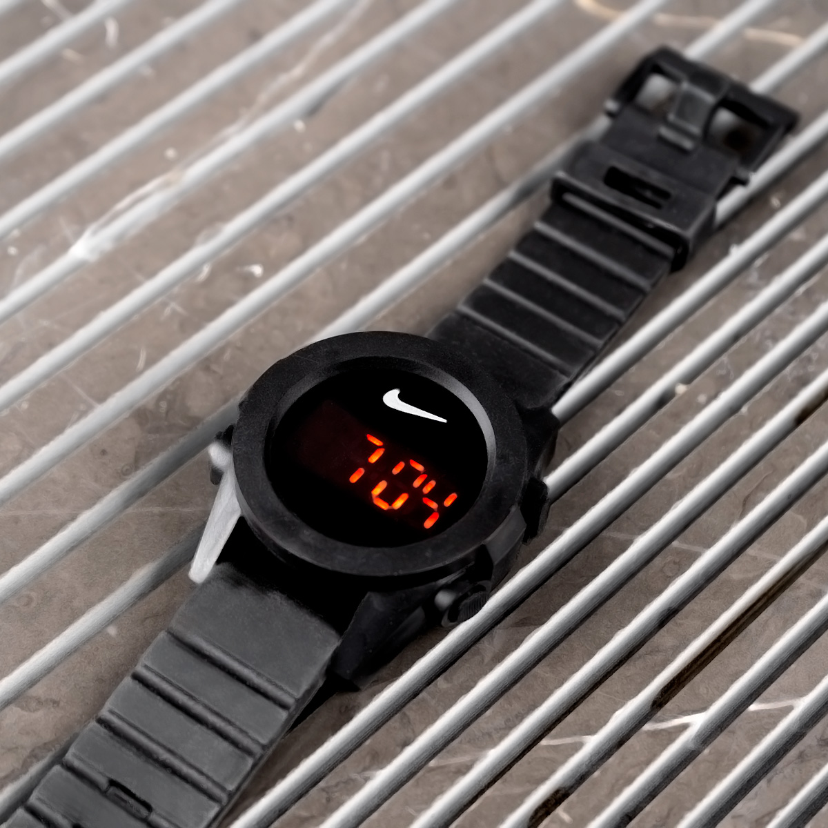 ساعت Nike LED مدل Vilo